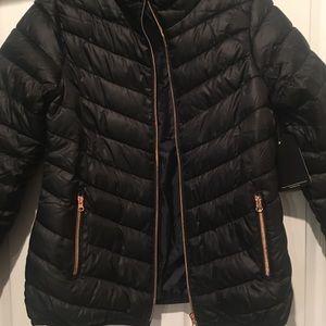 Women light weight jacket by Cherokee.  Sz. M. BLACK